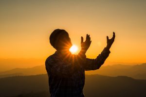 מסע מתוך אמונה - חוזרים בתבונה דרך מסע פנימי אל אמונה מודעת